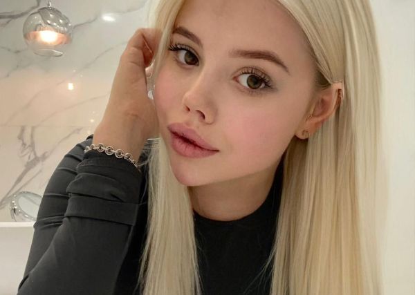 Проститутка рабыня Николь, 23 лет, закажите онлайн прямо сейчас